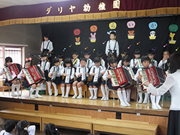 お別れ会での合奏